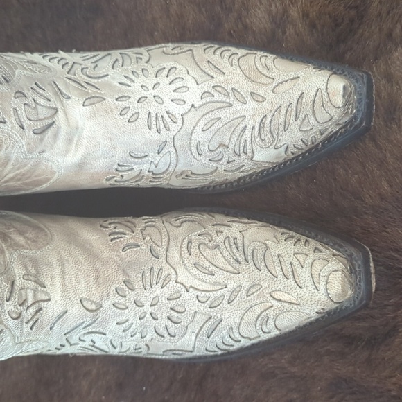 CORRAL G1388 ladies floral cut-out leather snip toe cowgirl boots sz8.5 like new - Picture 12 of 16